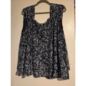 Skye's the Limit Floral top